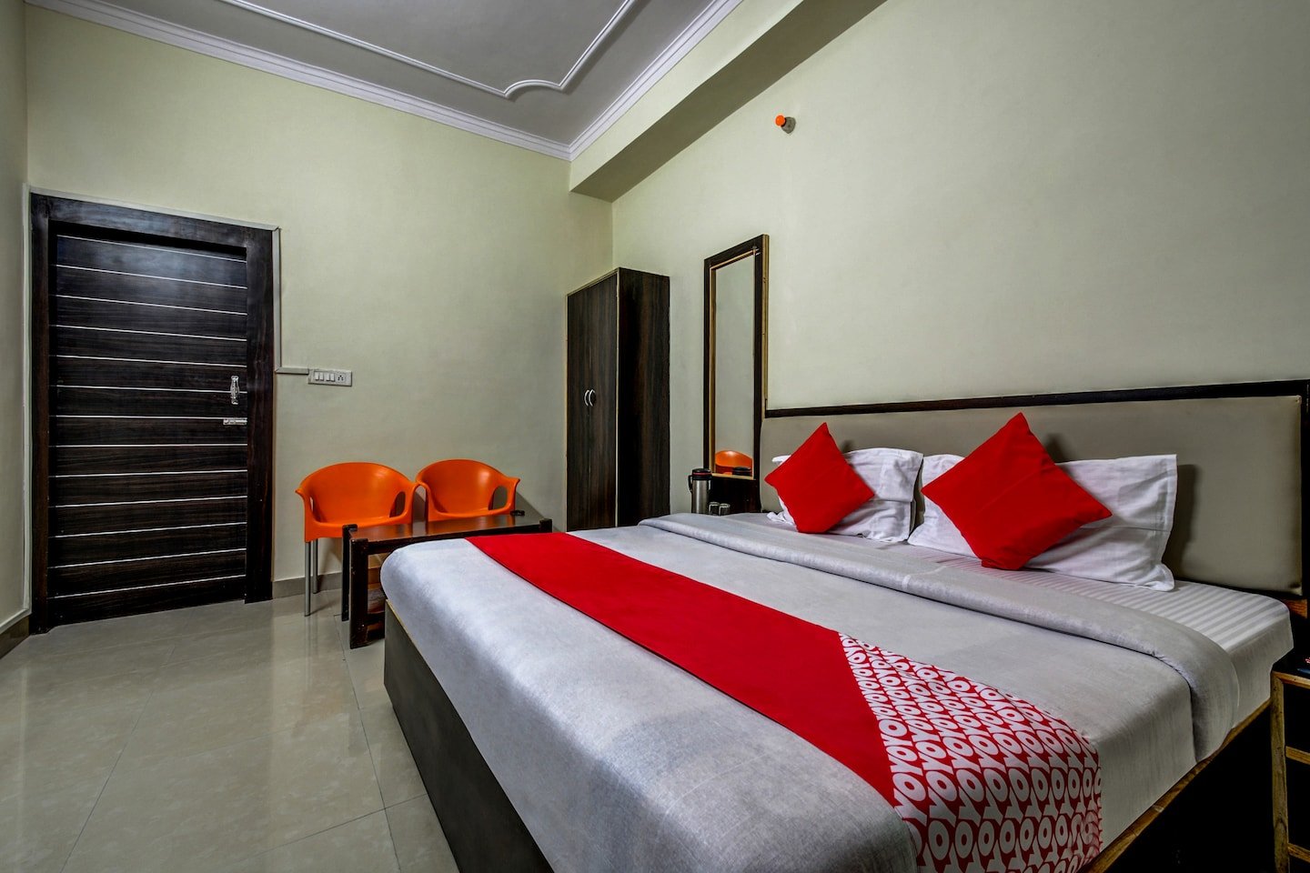 Hotel Vrindavan Palace-官方