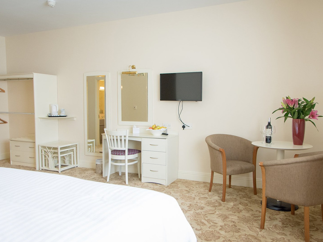 Kilkee Bay Hotel主图