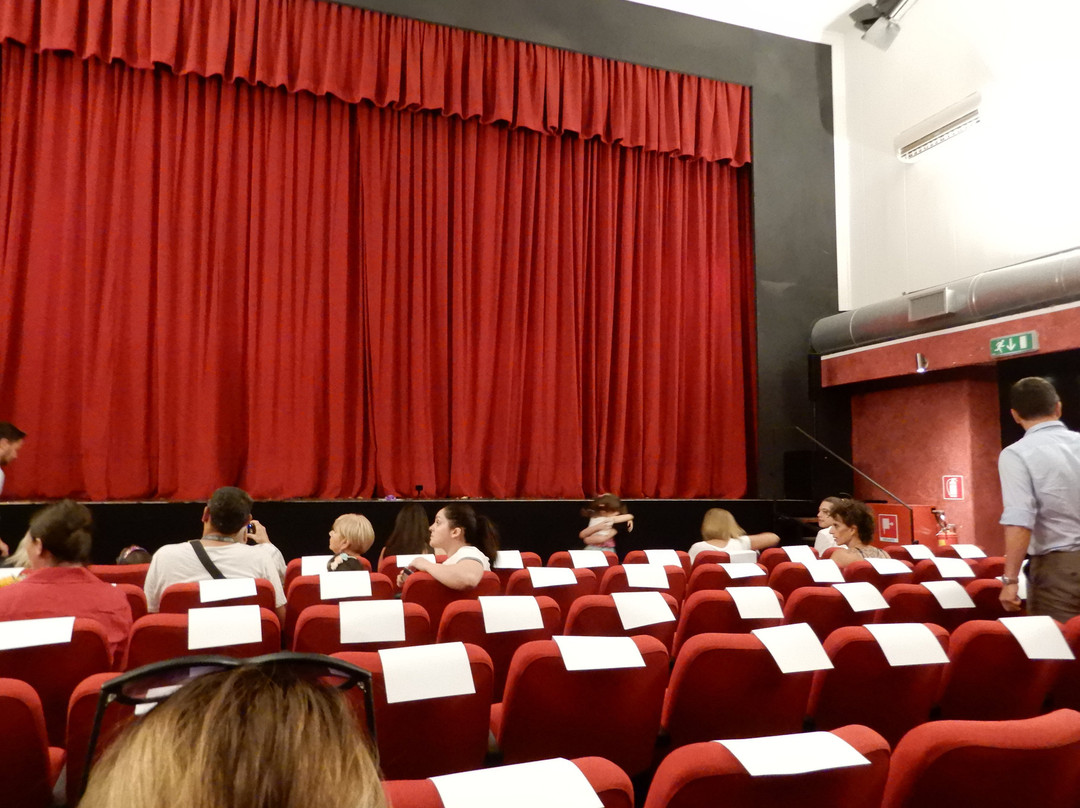 Teatro Nino Manfredi-Lido di Ostia必去景点