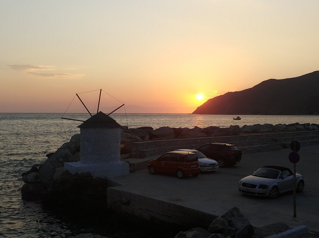 Embassa Bar Cafe-Aegiali必去景点