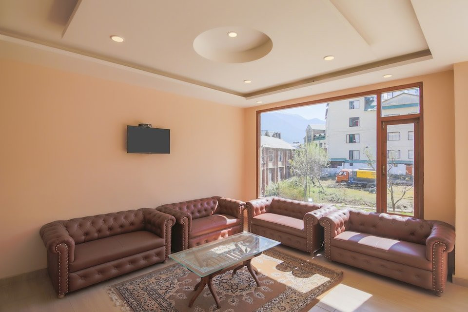 Capital O 17003 The Spruce Mansion主图