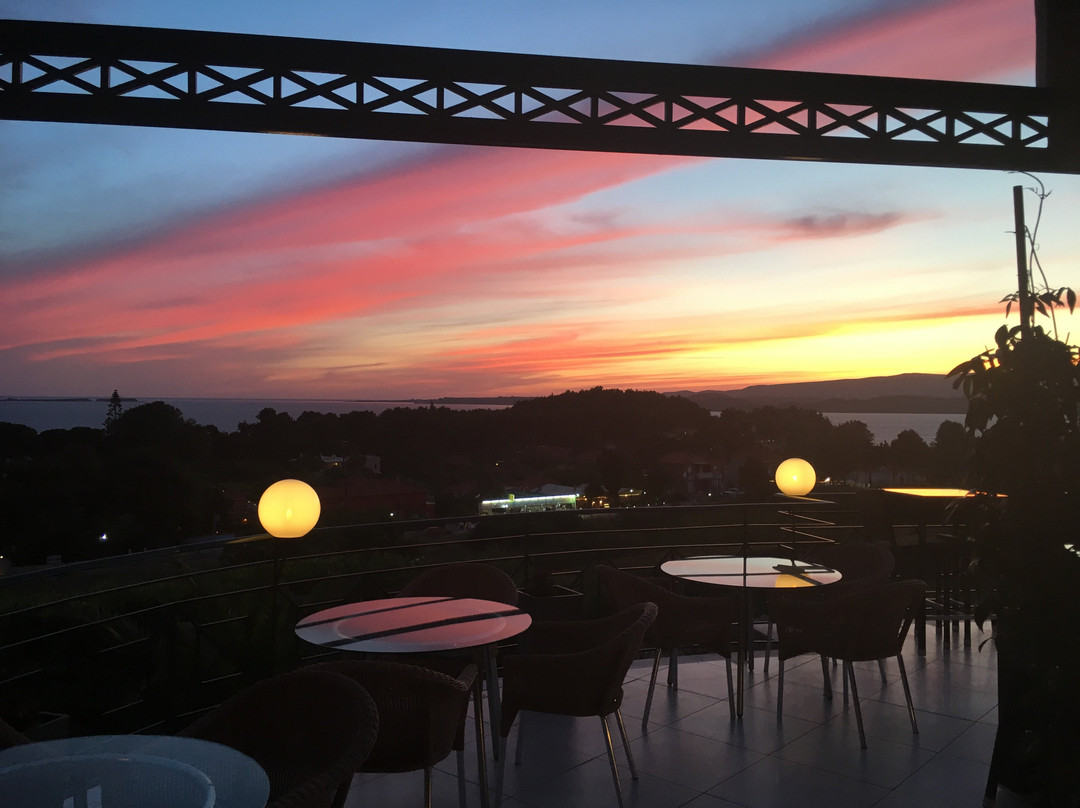 San Lorenzo Village主图