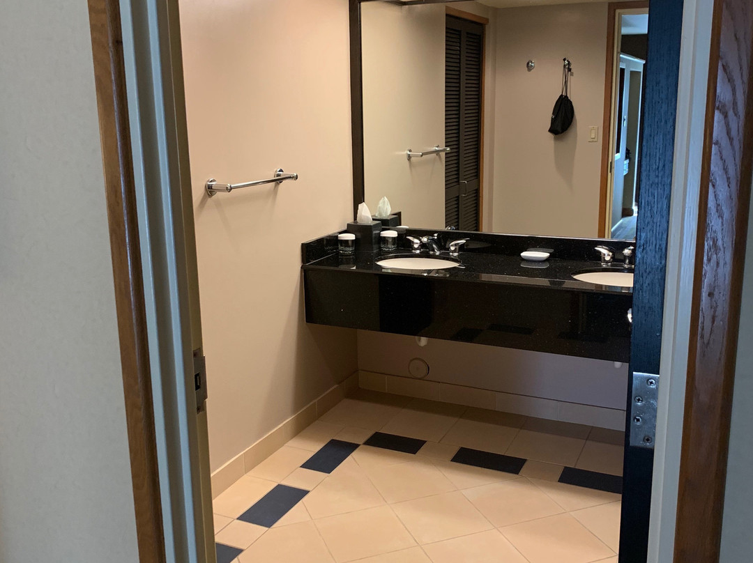 Best Western Plus University Inn主图