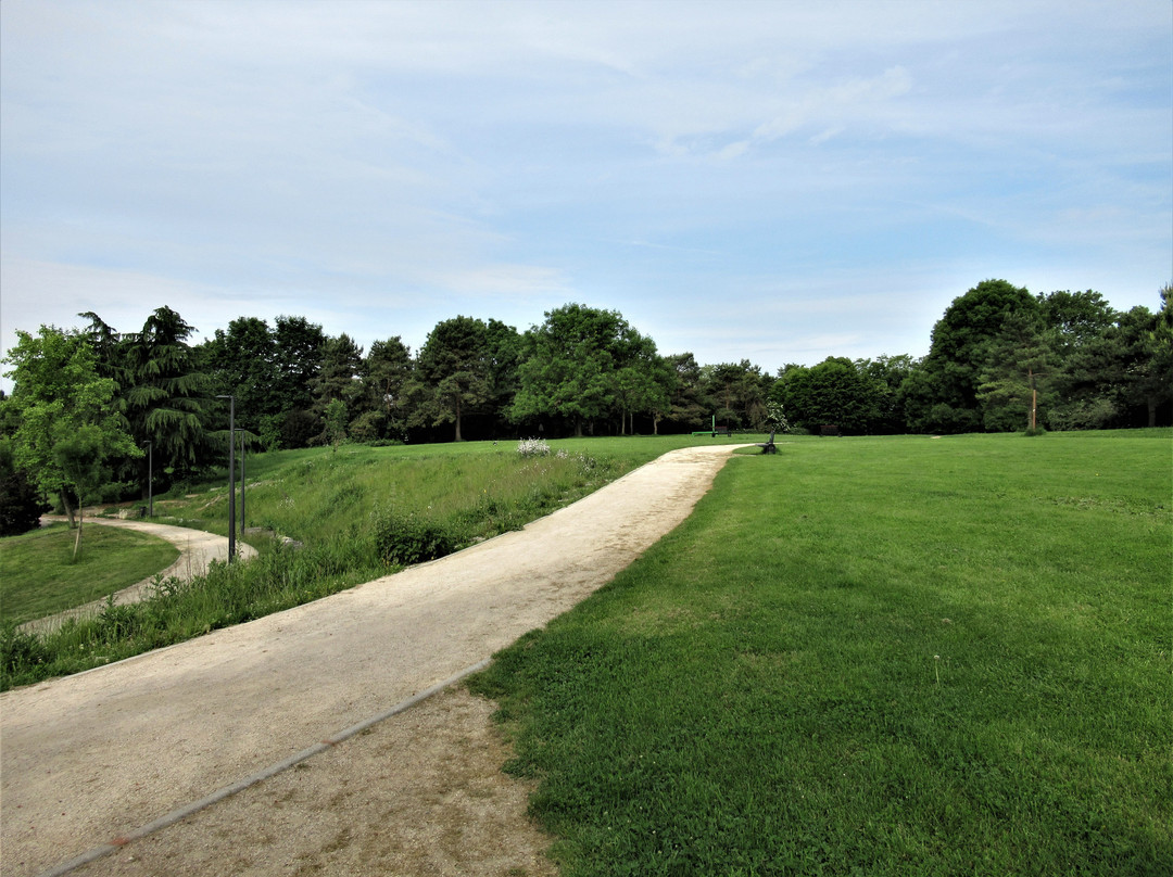 Parc départemental de la bergère-博比尼必去景点