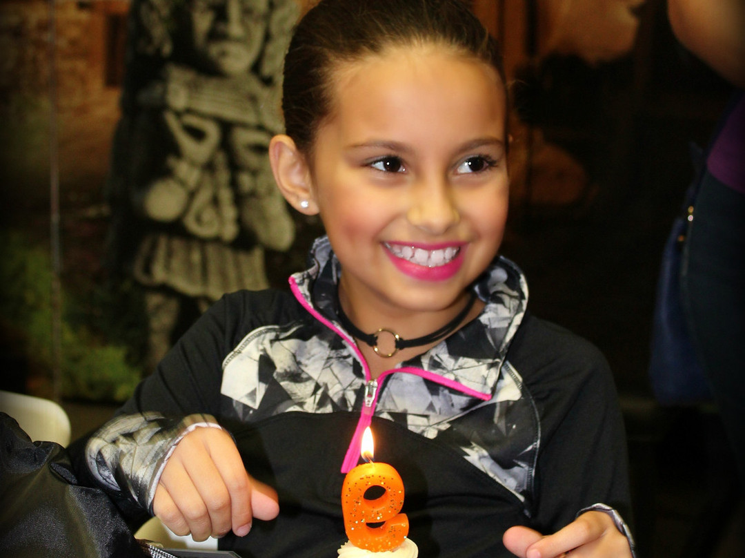 Red Button Escape-科勒尔斯普林斯必去景点