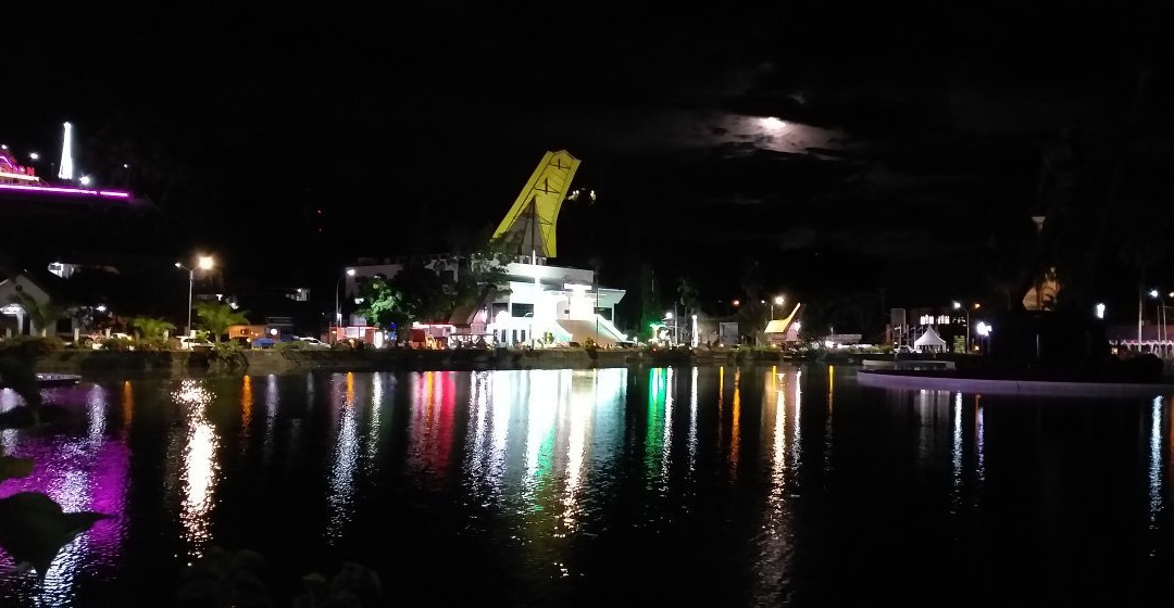 Makale Pond Roundabout景点图片