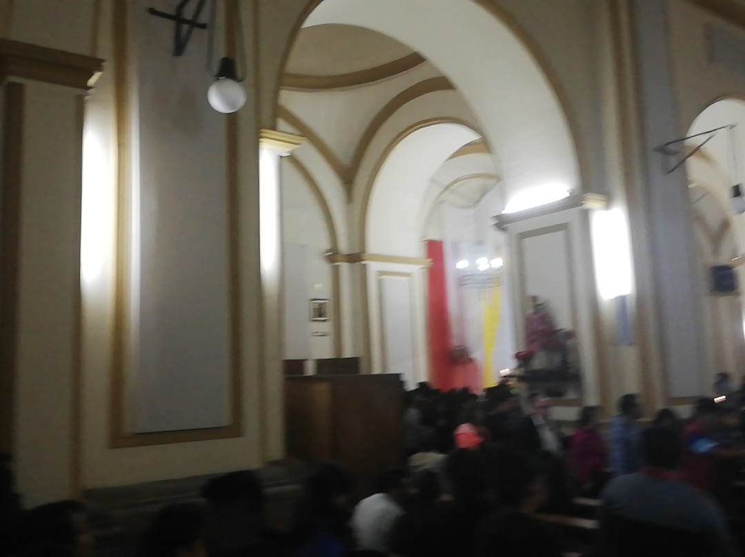 Iglesia Compañía de Jesús-瓦尔帕莱索必去景点