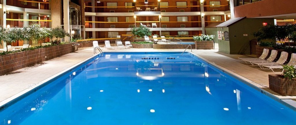 Ramada by Wyndham Beaver Falls主图