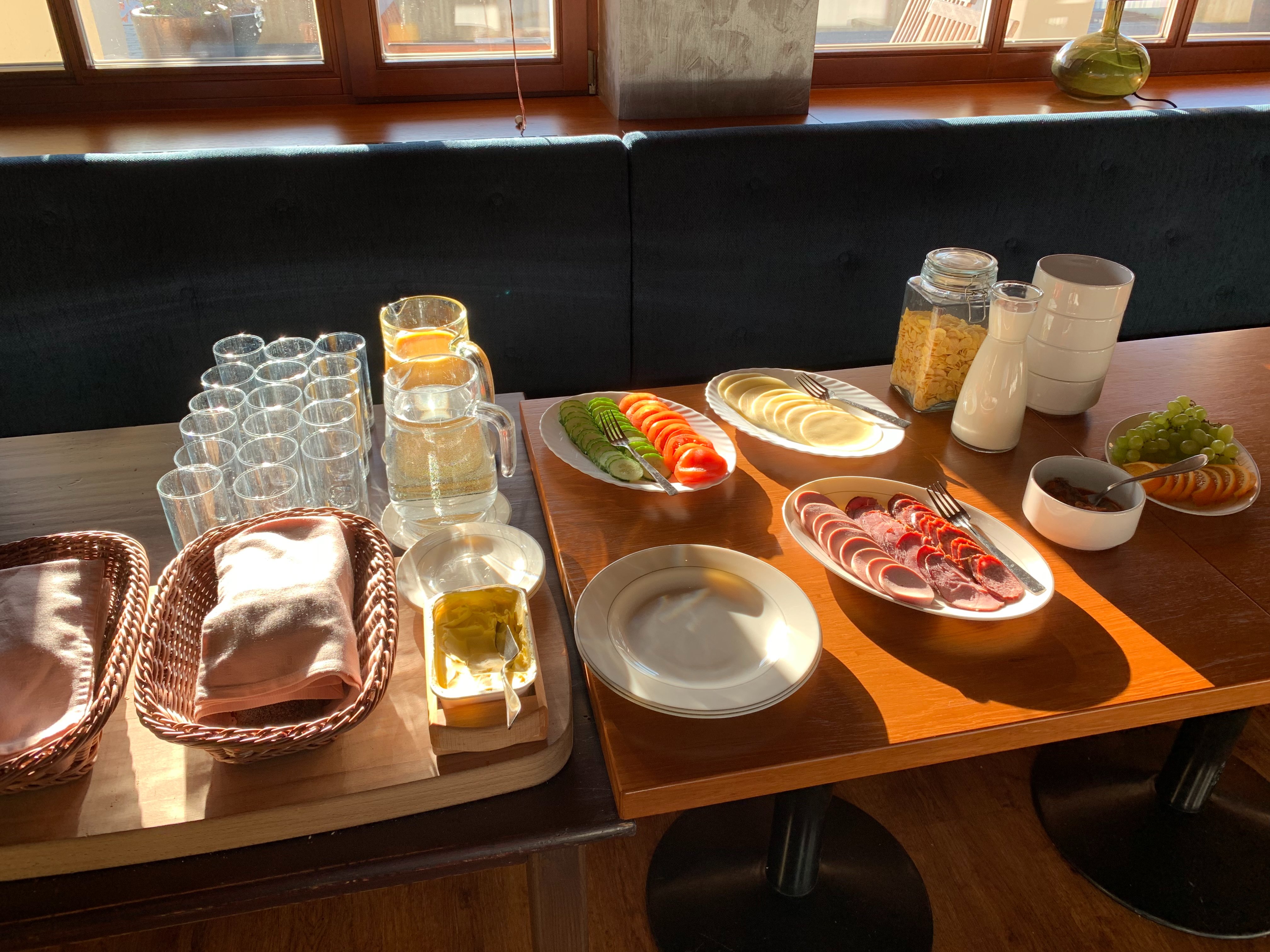 Hotell Liilia-餐饮