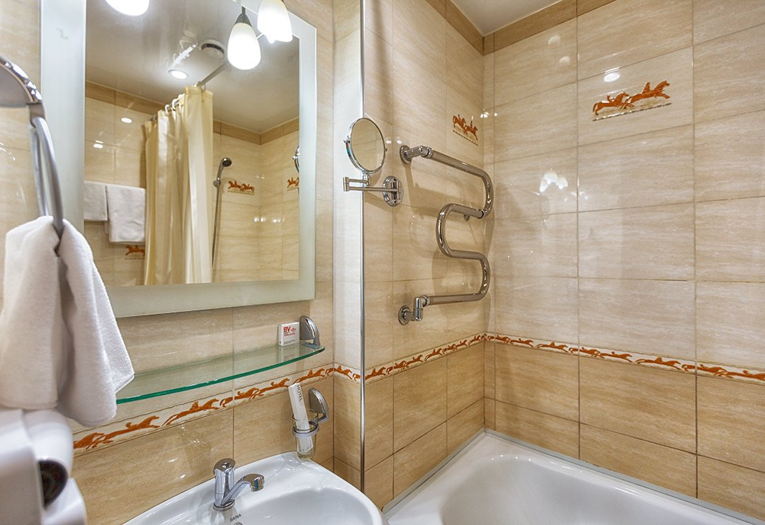 欧罗巴酒店主图