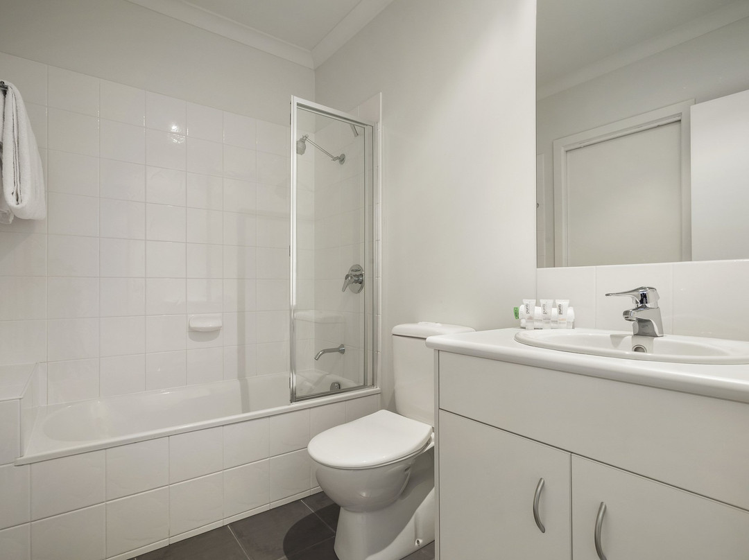 Quest Sanctuary Lakes主图