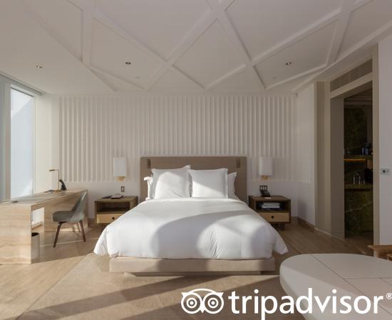 Four Seasons Hotel at The Surf Club, Surfside, Florida-客卧