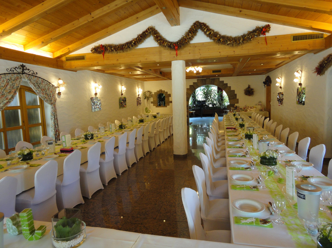 Landgasthof-Hotel-Hirsch主图