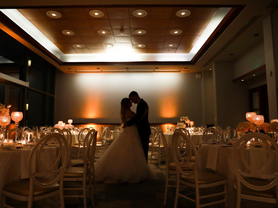 圣胡安孔查万丽酒店主图