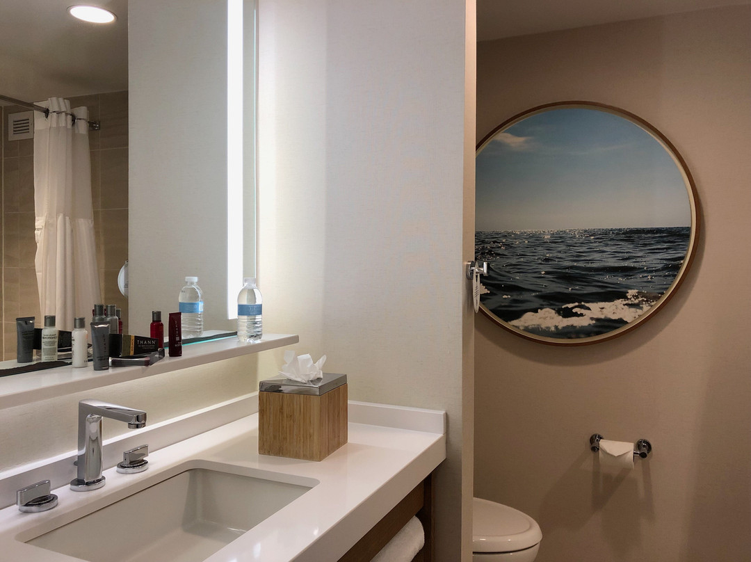 纽波特万豪酒店主图