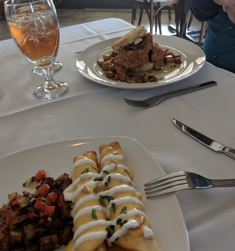 High Hill Farm主图