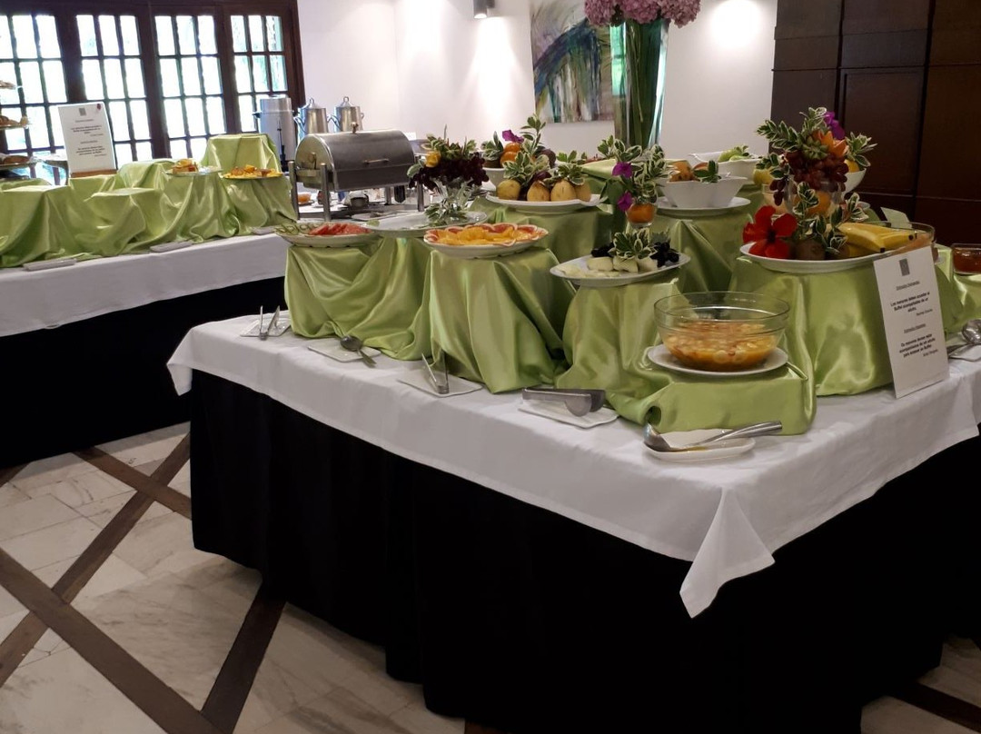 巴拉达斯公园酒店主图