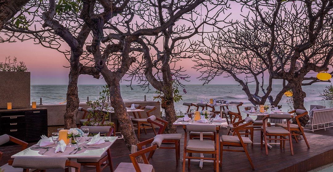 班武里餐馆和美食-Chay Had Beach Front Restaurant