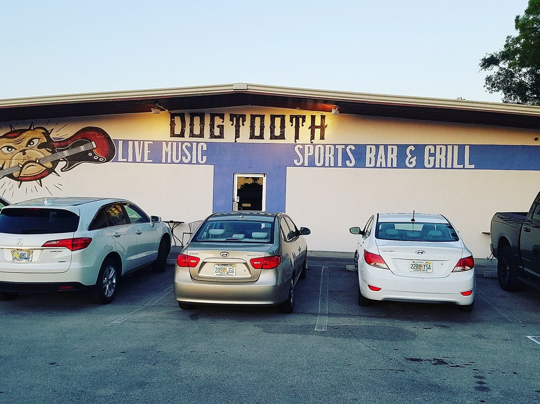 Dogtooth Sports and Music Bar