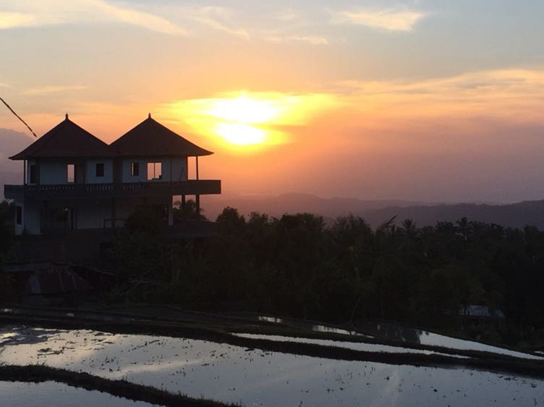 Candra Cottage主图