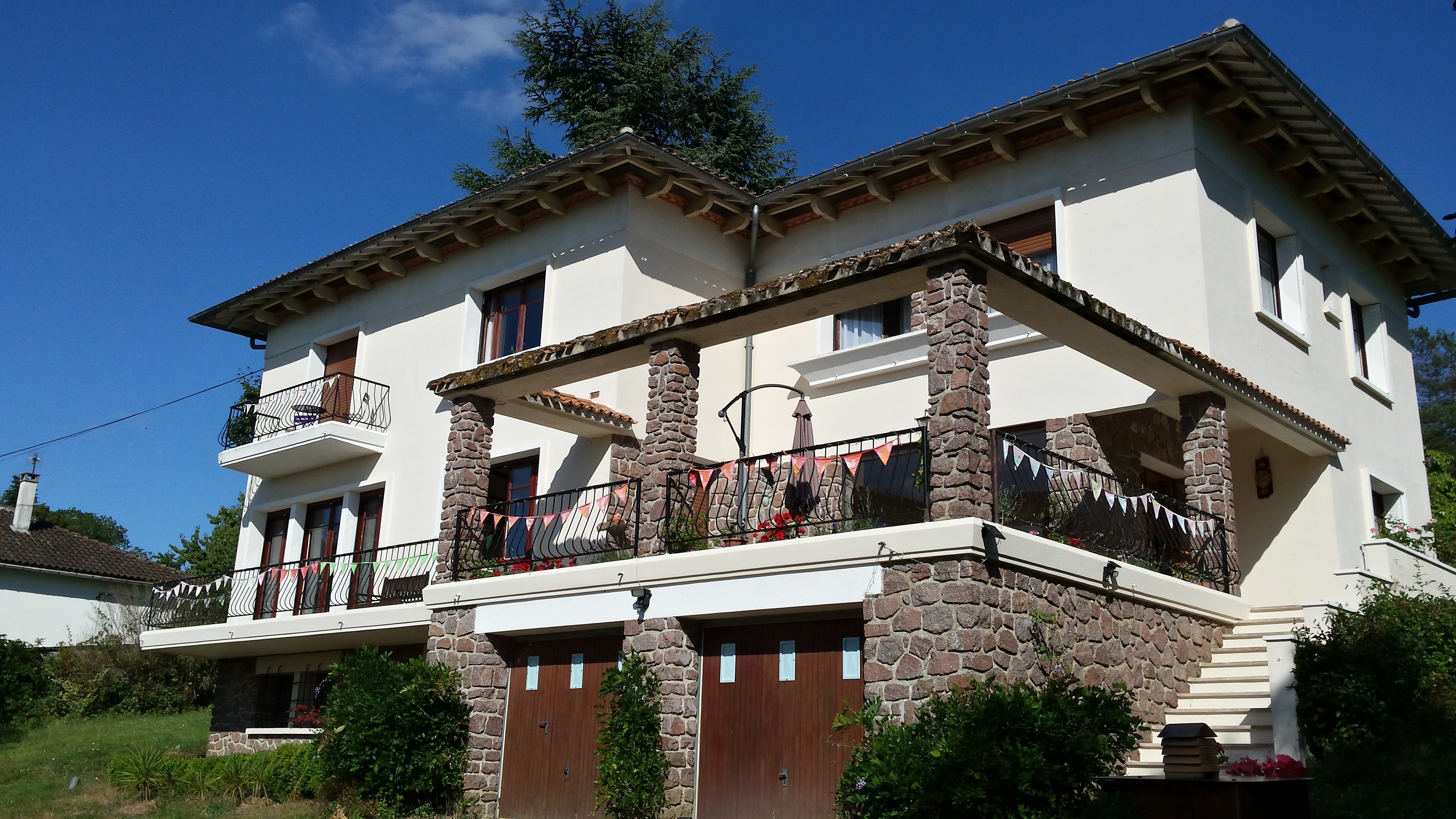 13 Bees Chambre d'Hote (B&B) and Beekeeping Holidays-官方