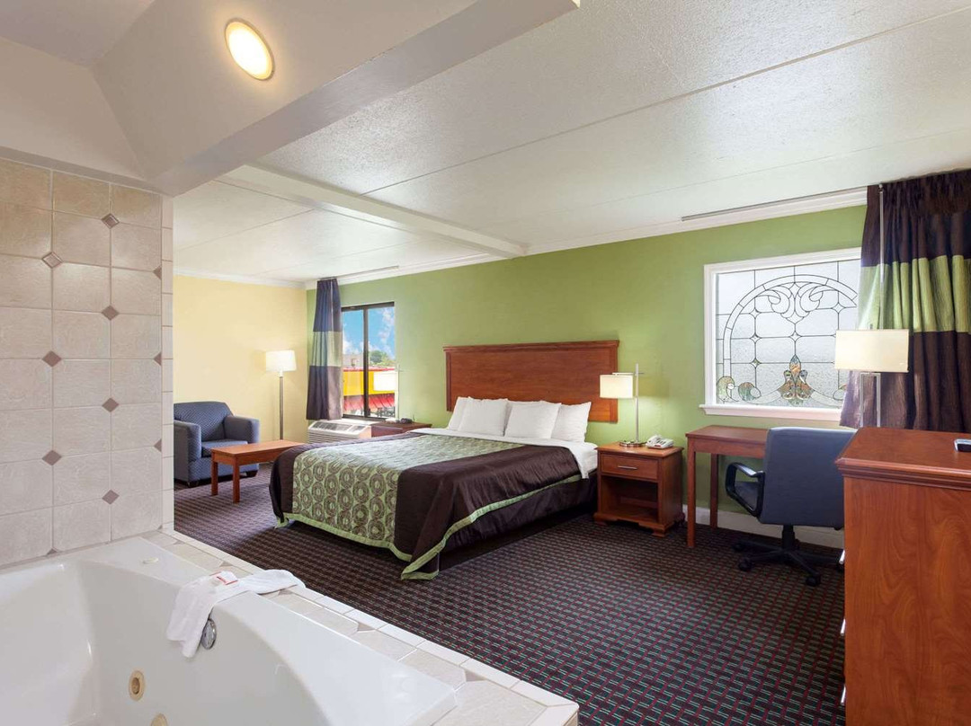 Days Inn by Wyndham Bowling Green主图