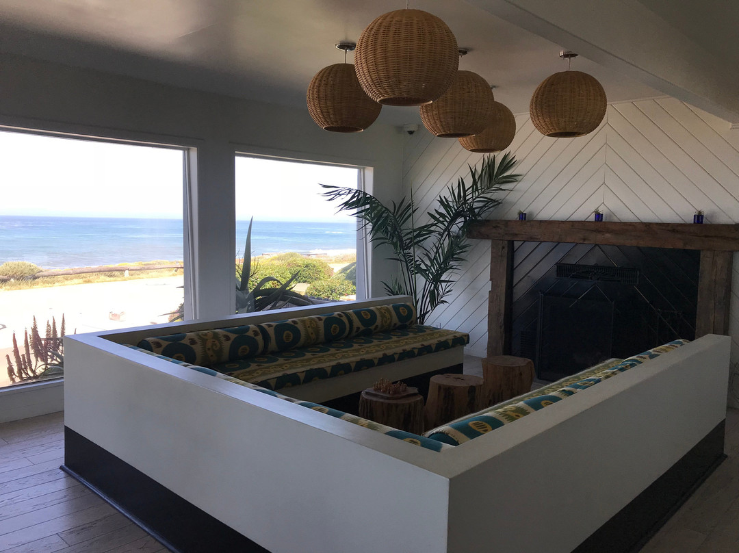 Cambria Beach Lodge主图