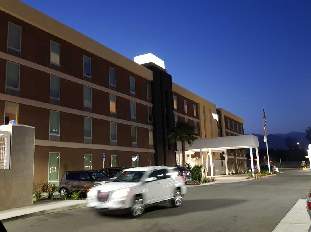 Home2 Suites by Hilton Azusa主图