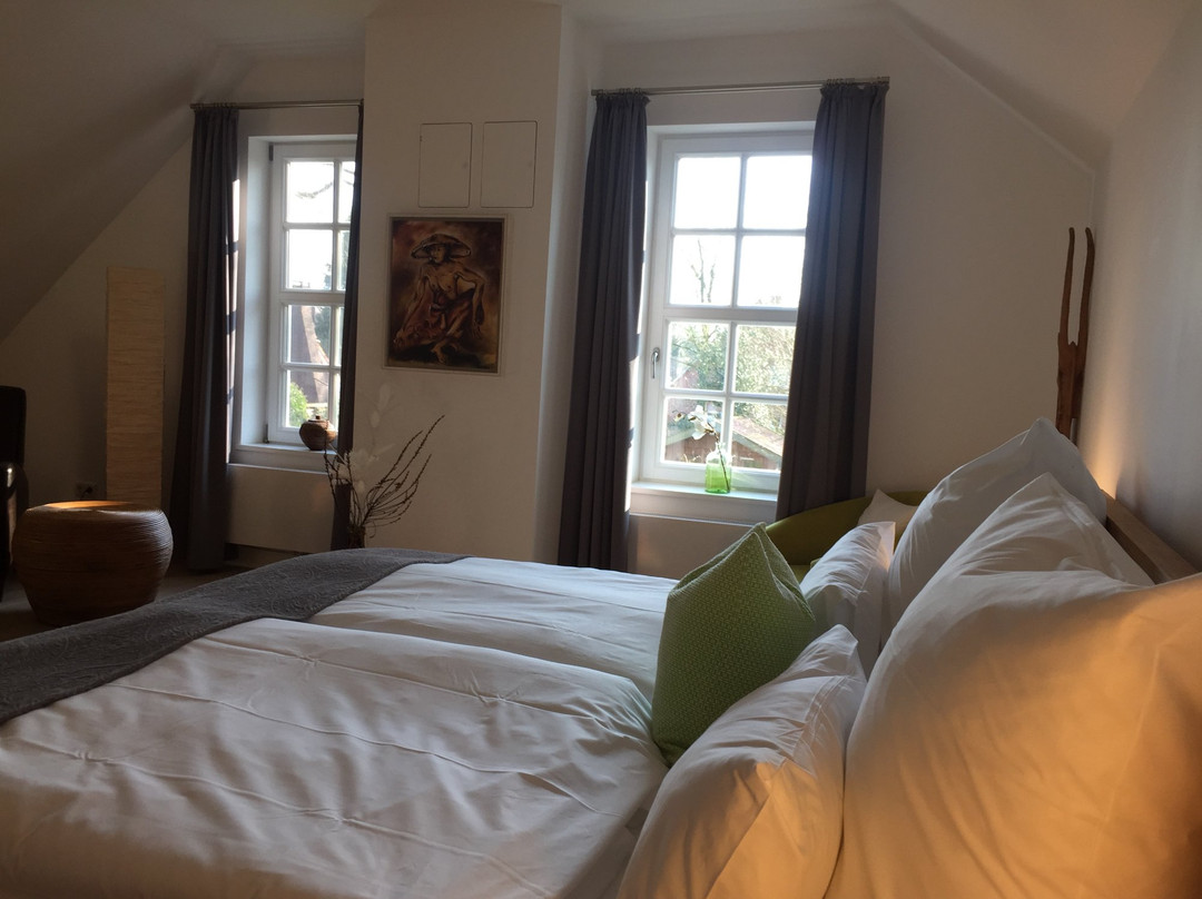 Grossefehn酒店住宿-Altes Dichterhaus