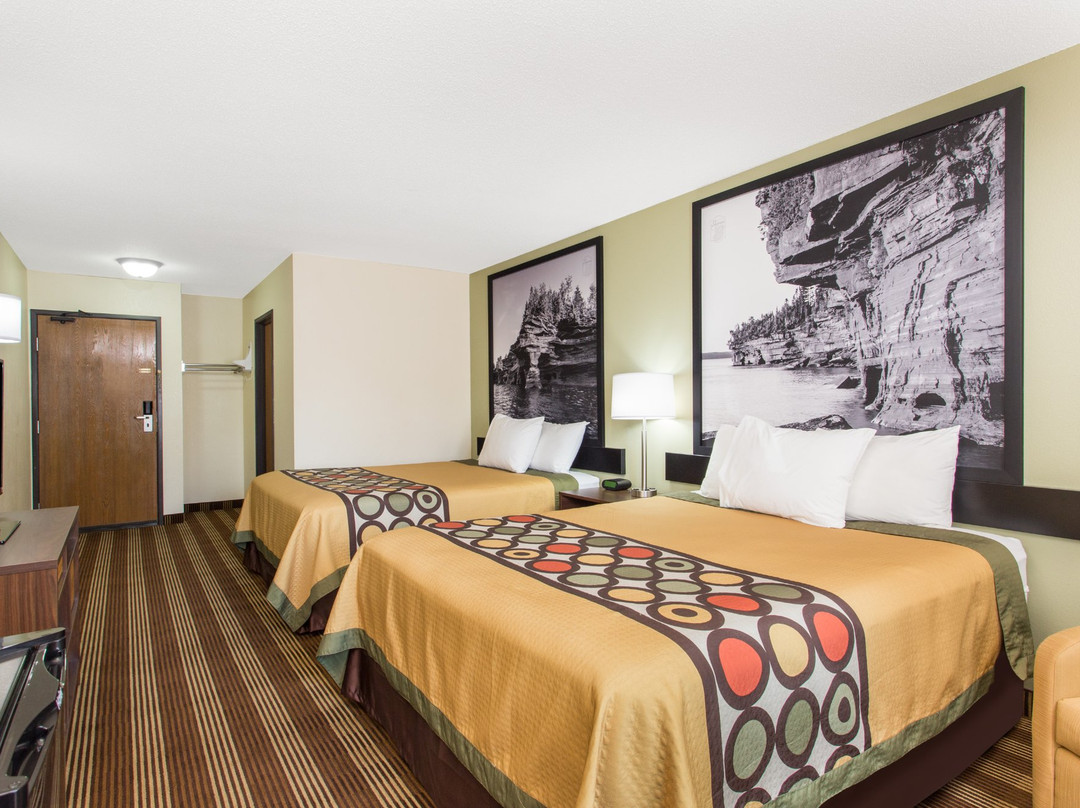 欧克莱尔骑士旅馆主图