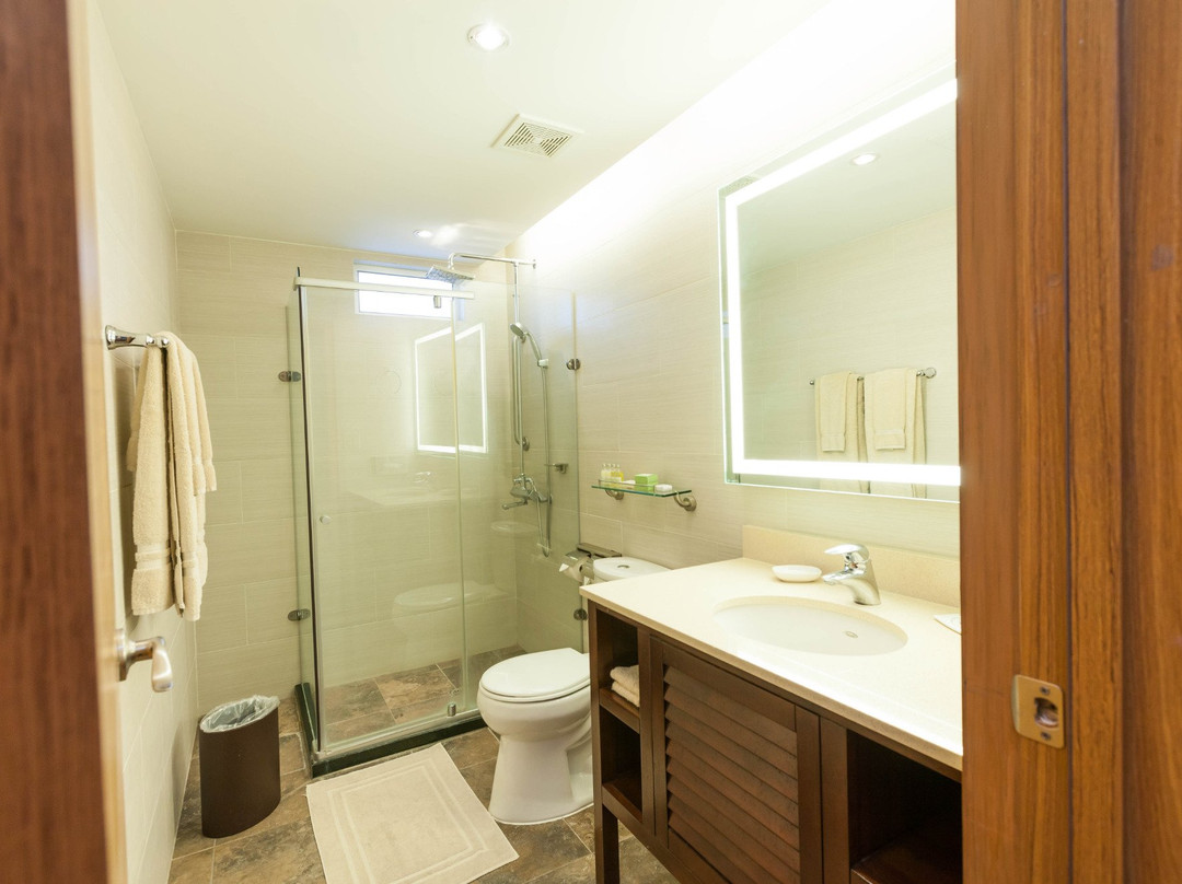 Surfrider Resort Hotel主图