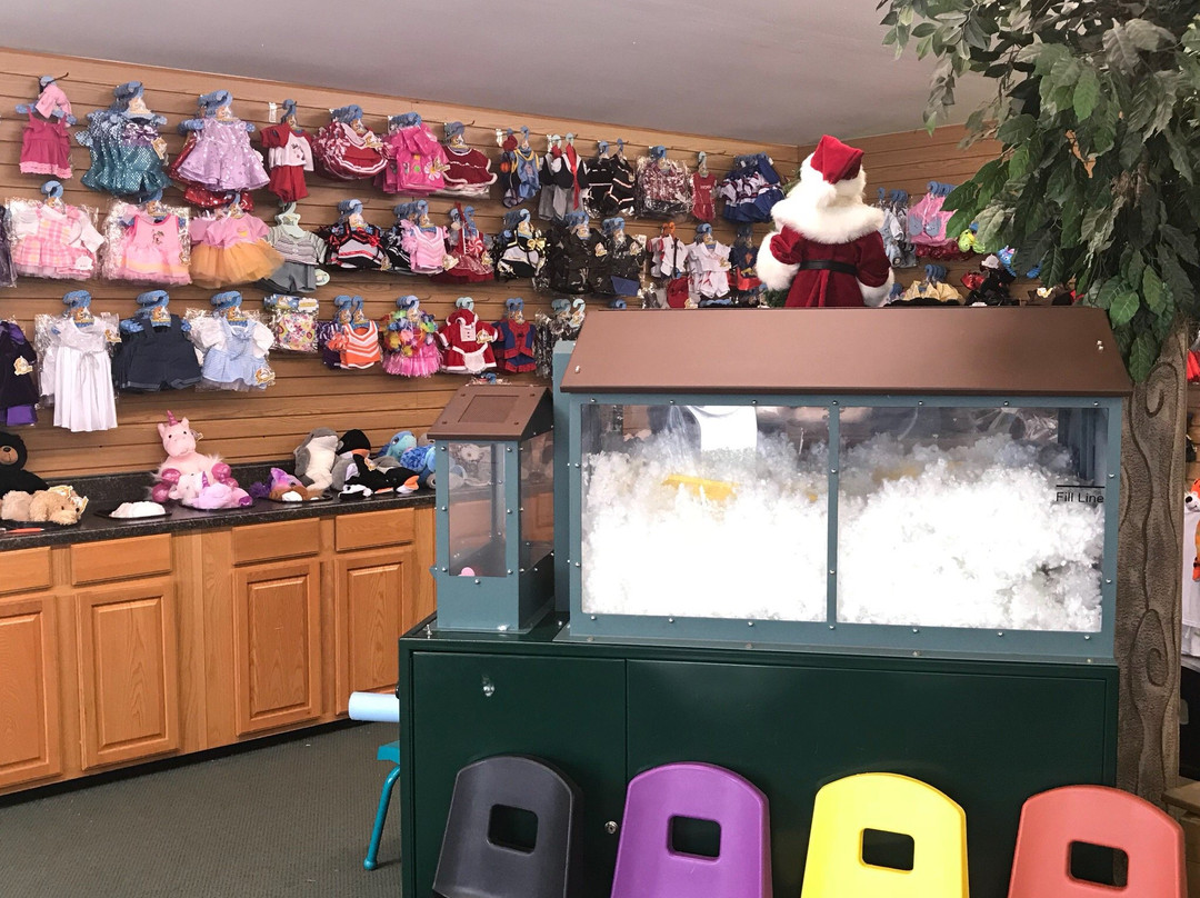 Teddy Bear Factory景点图片
