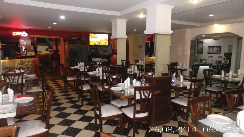 Petit Rivera Hotel主图