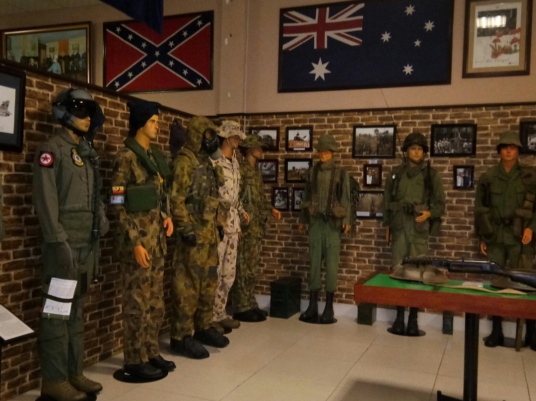 The Robert Taylor Museum Of Worldwide Arms景点图片