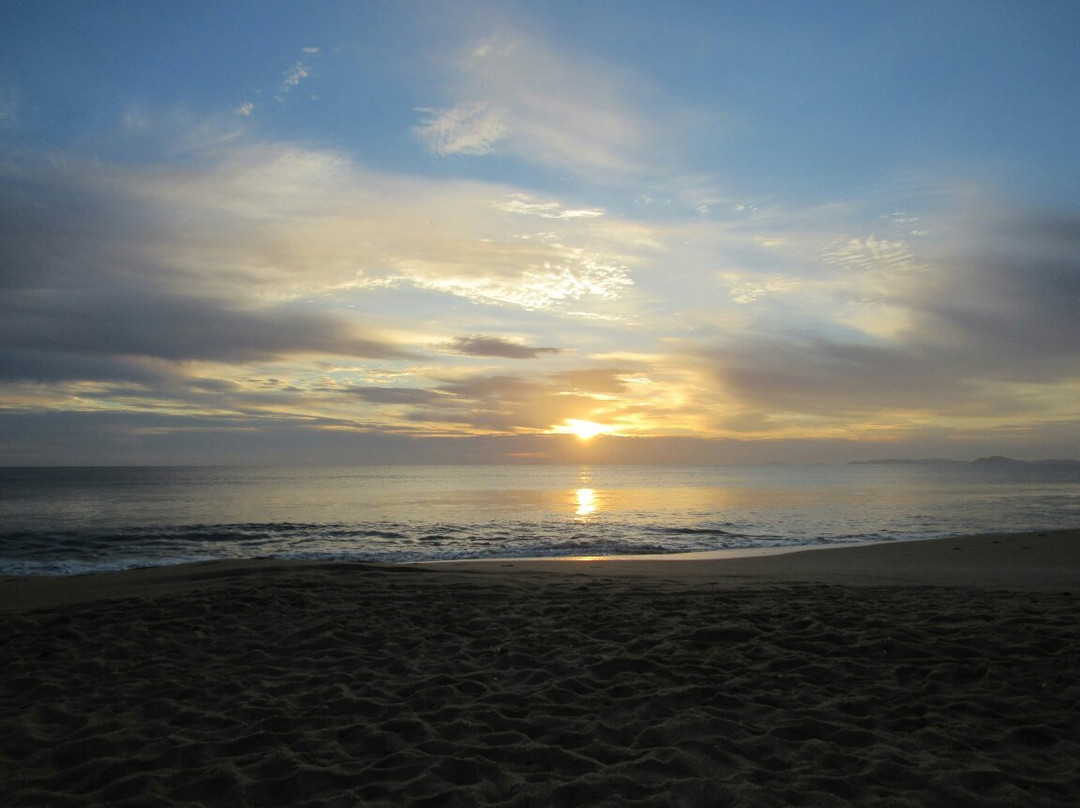 Unamar Beach景点图片