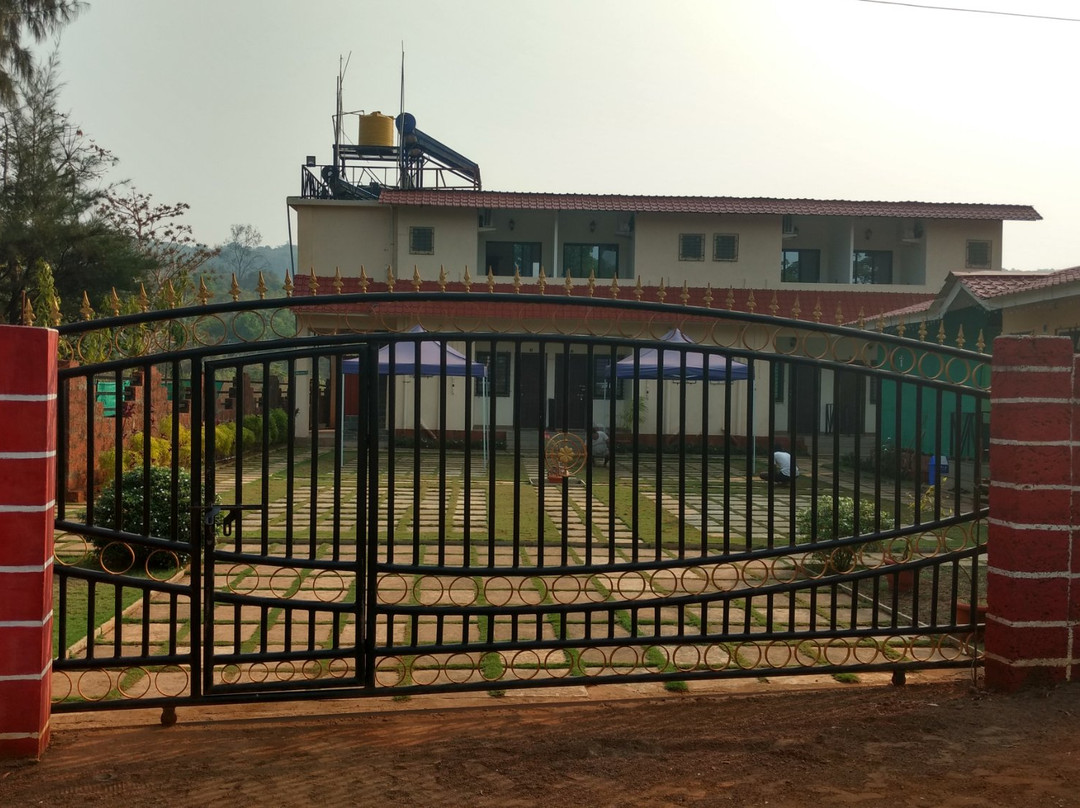 Whistling Waves Beach Resort & Camping主图