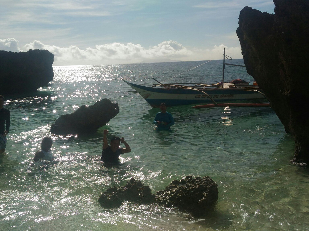 Tres Reyes Marine Sanctuary景点图片