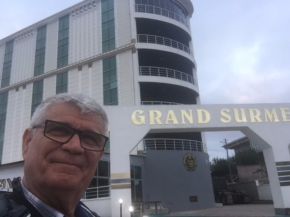 Grand Surmely Business Hotel-浴室