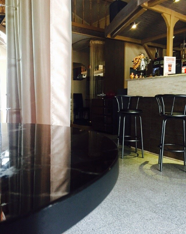 Alsopahok餐馆和美食-Gusto Bistro Cafe Bar
