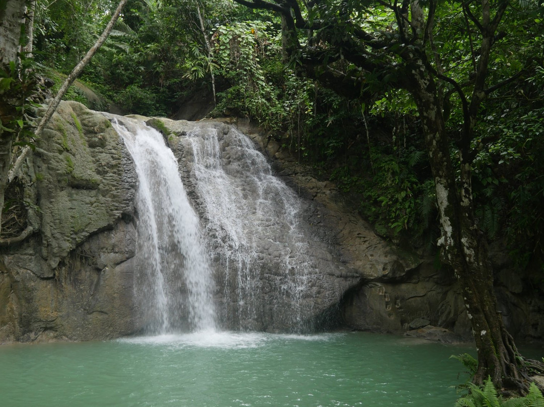 Wafsarak Waterfall-Biak必去景点