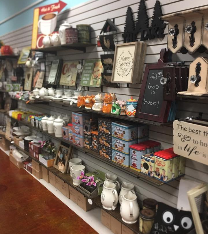 Decor & More-塞维尔维尔必去景点