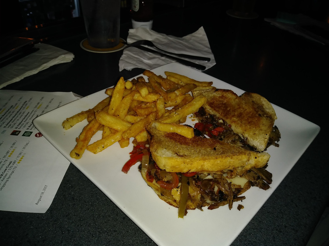 Woodson's Local Tap + Kitchen (1488)