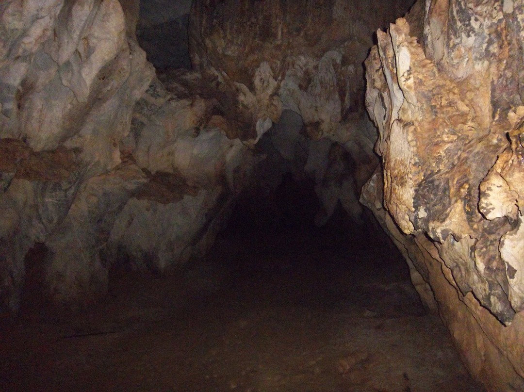 Tham Khan Cave景点图片