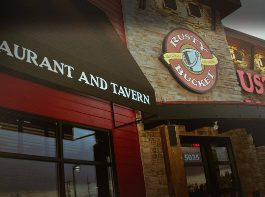 Rusty Bucket Restaurant and Tavern