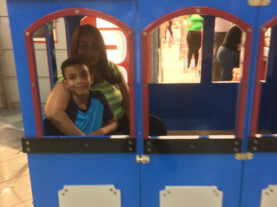 Las Colinas Mall-圣地亚哥必去景点