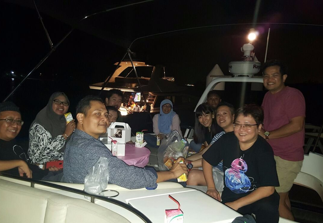 BOB Marine Yacht Charters Singapore景点图片