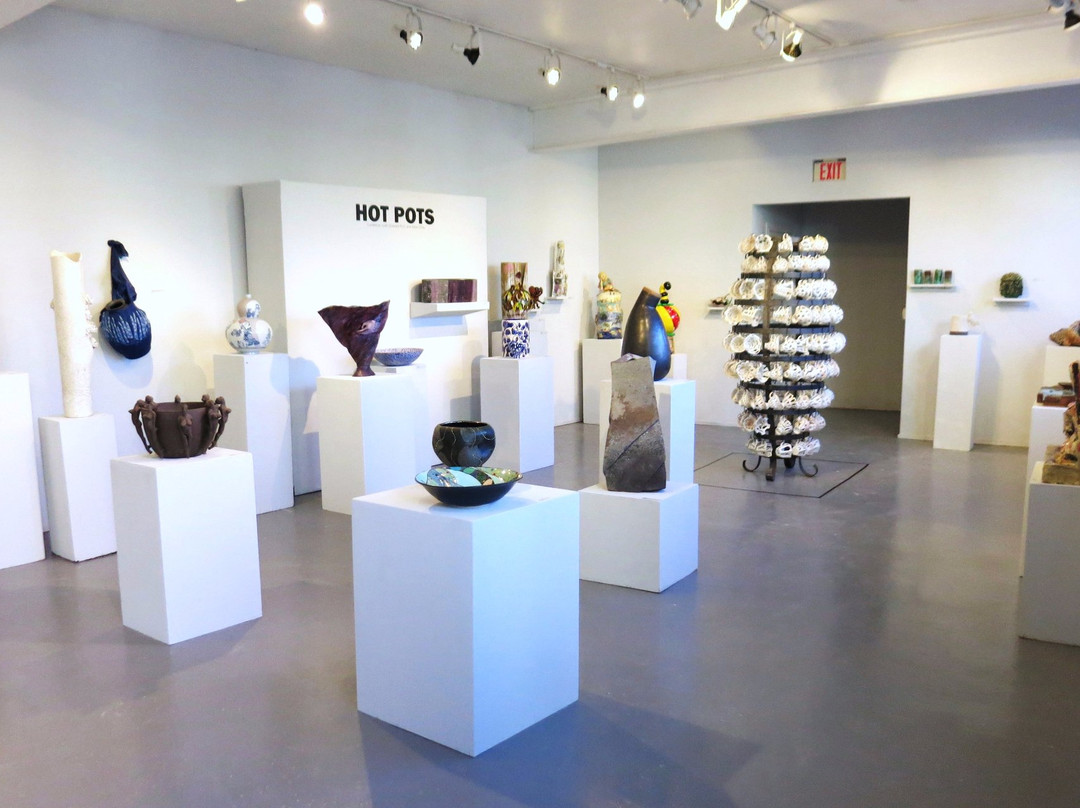 Clay Art Center Gallery景点图片