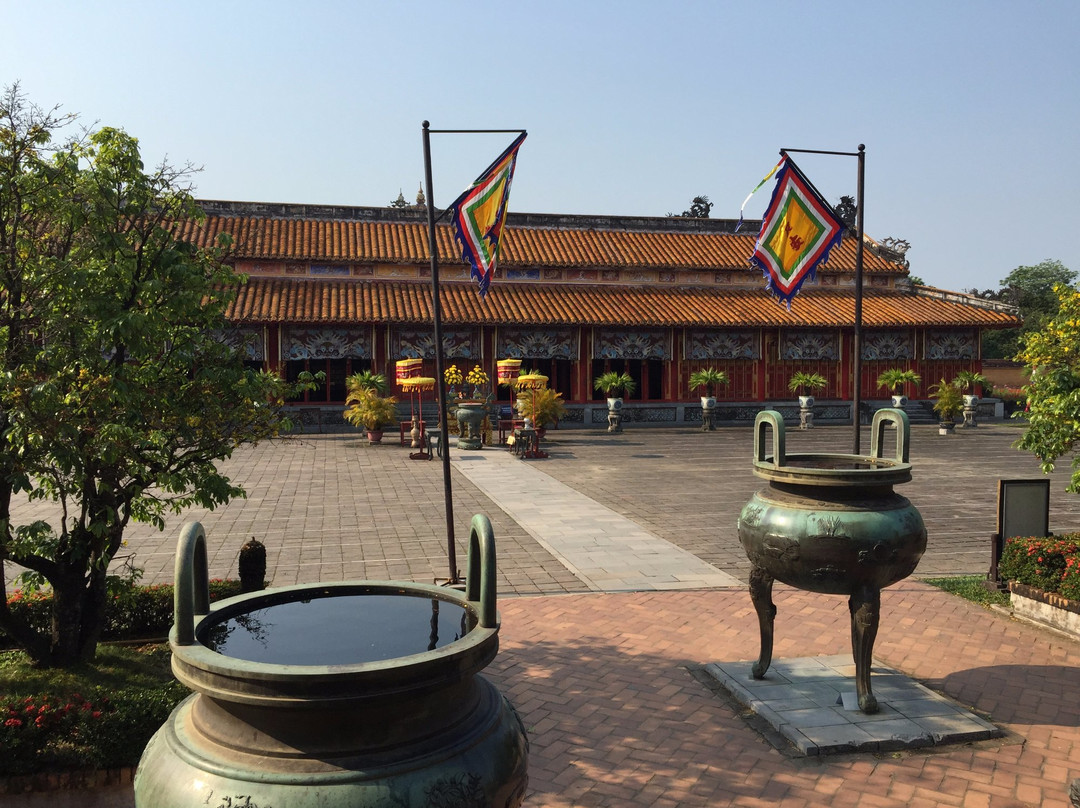 Nine Dynastic Urns-顺化必去景点