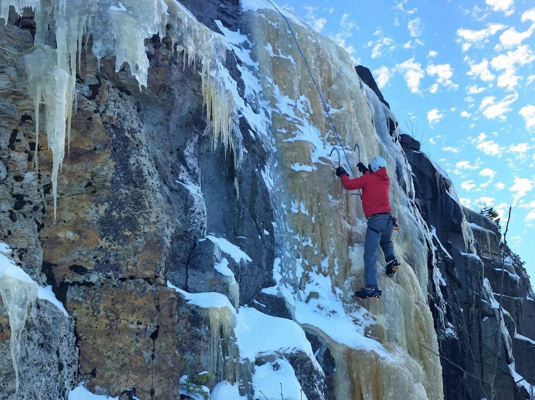 Mooney Mountain Guides景点图片