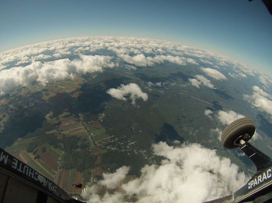 Parachute Montreal-Saint-Esprit必去景点